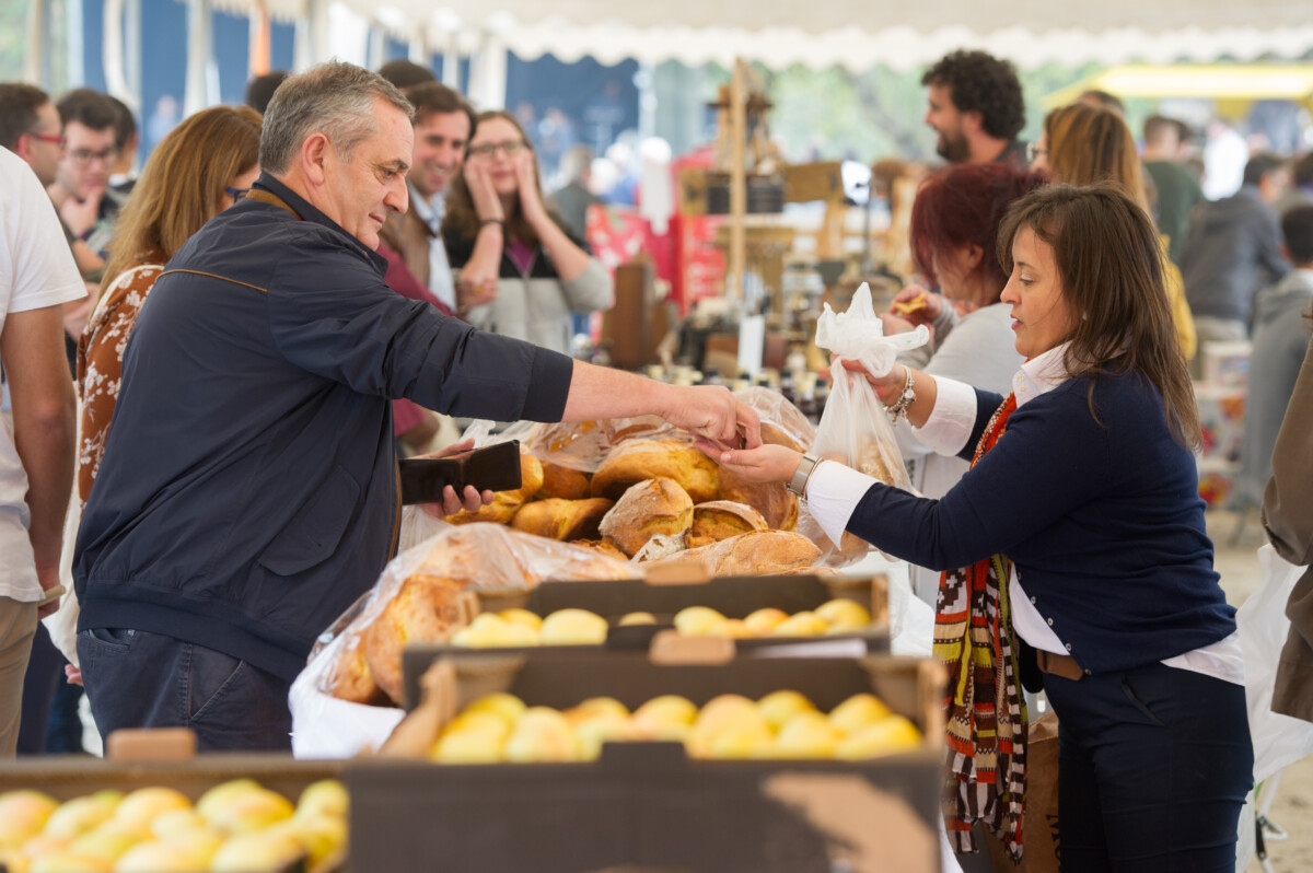 Feira Maçã Bravo de Esmolfe Penalva do Castelo