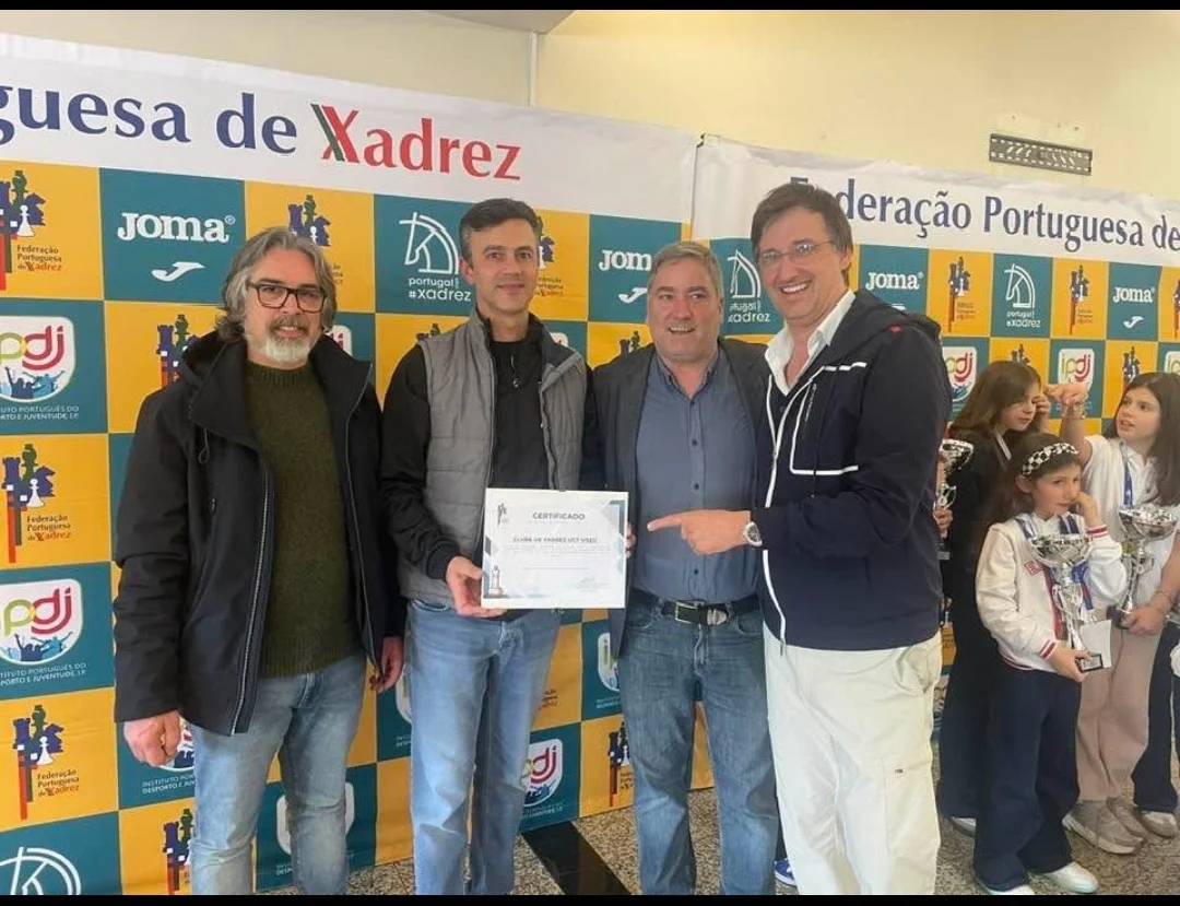 Clube De Xadrez De Visu Com Certrificação Federativa