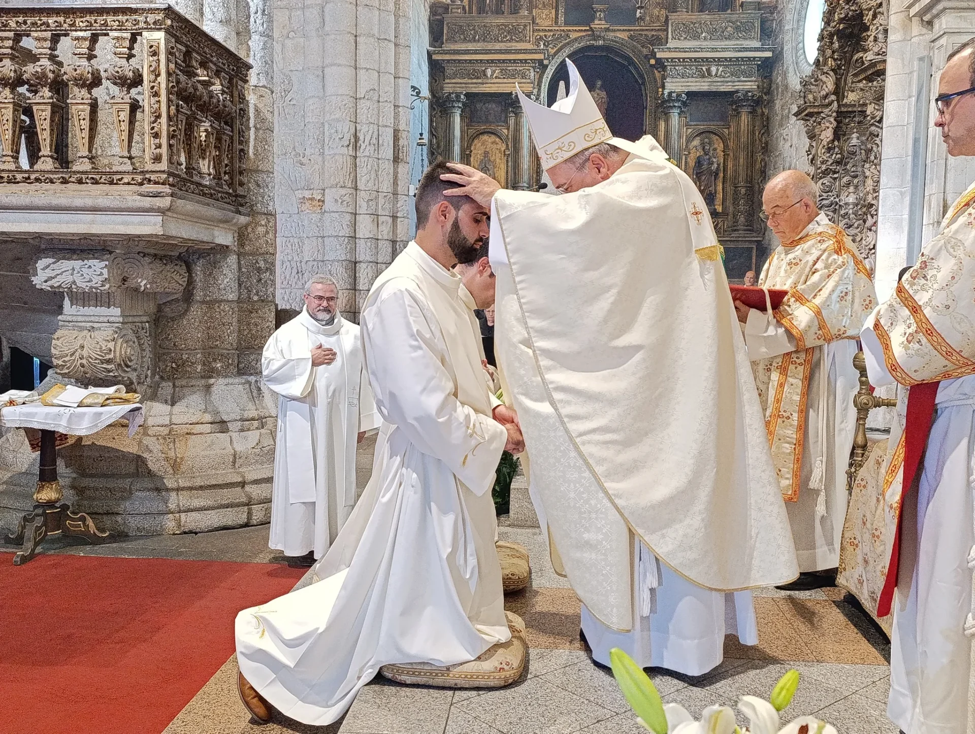 Novo Sacerdote