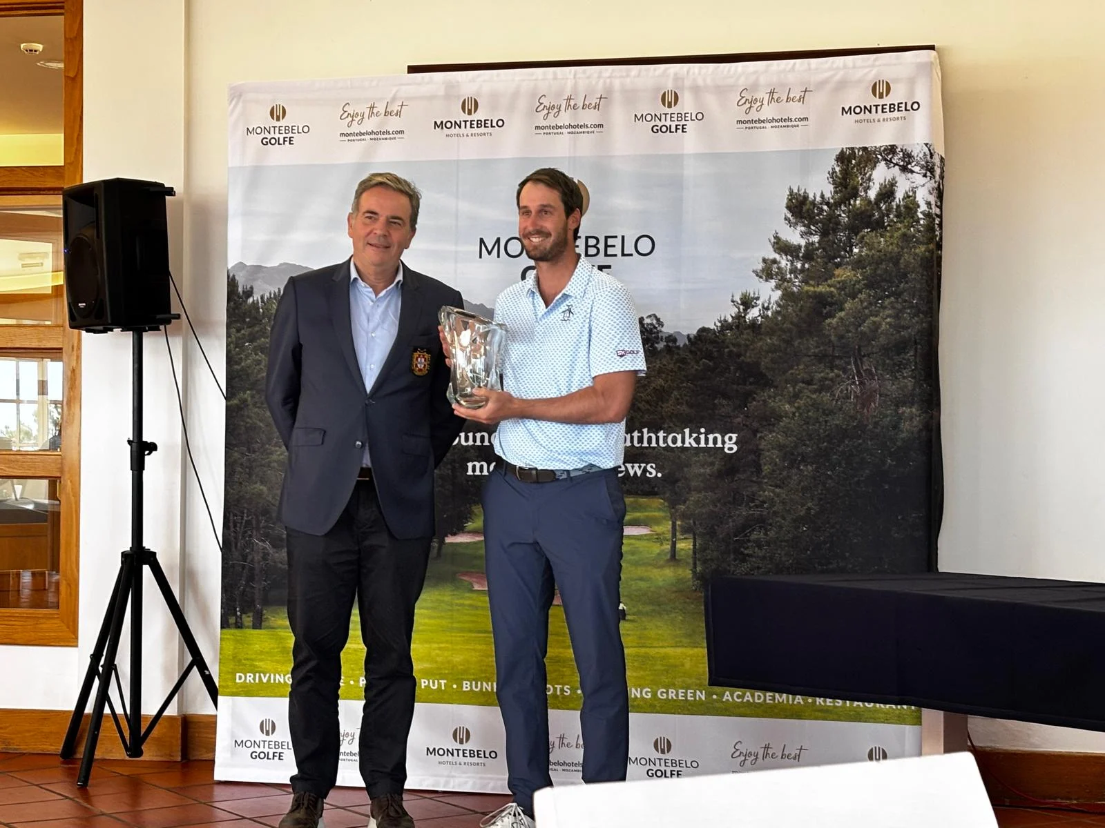 O Campeão Tomás Melo Gouveia E O Presidente Da Fpg Pedro Nunes Pedro