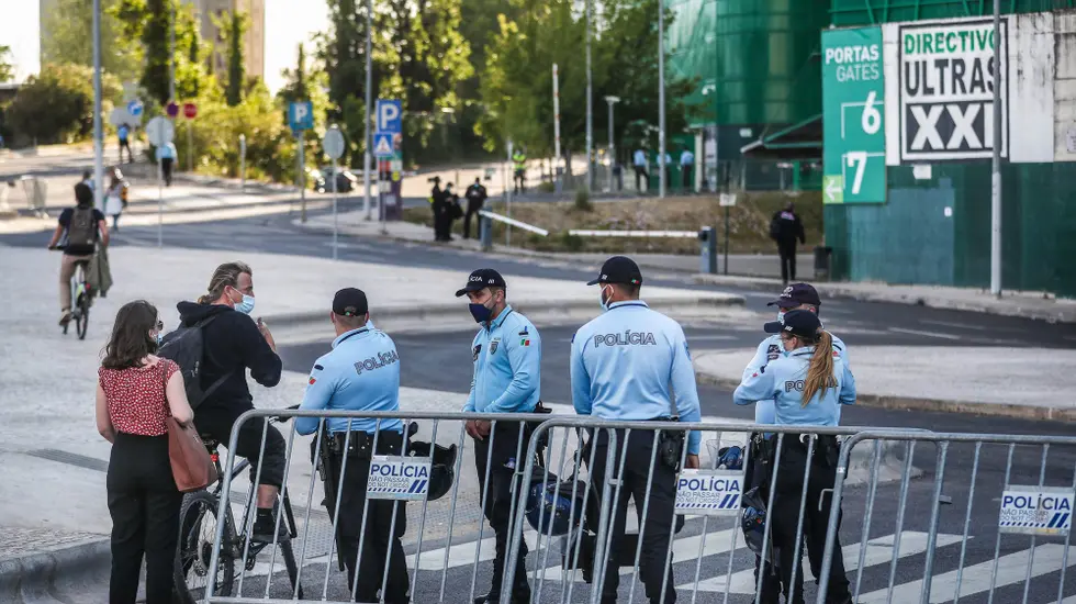 Polícia Futebol