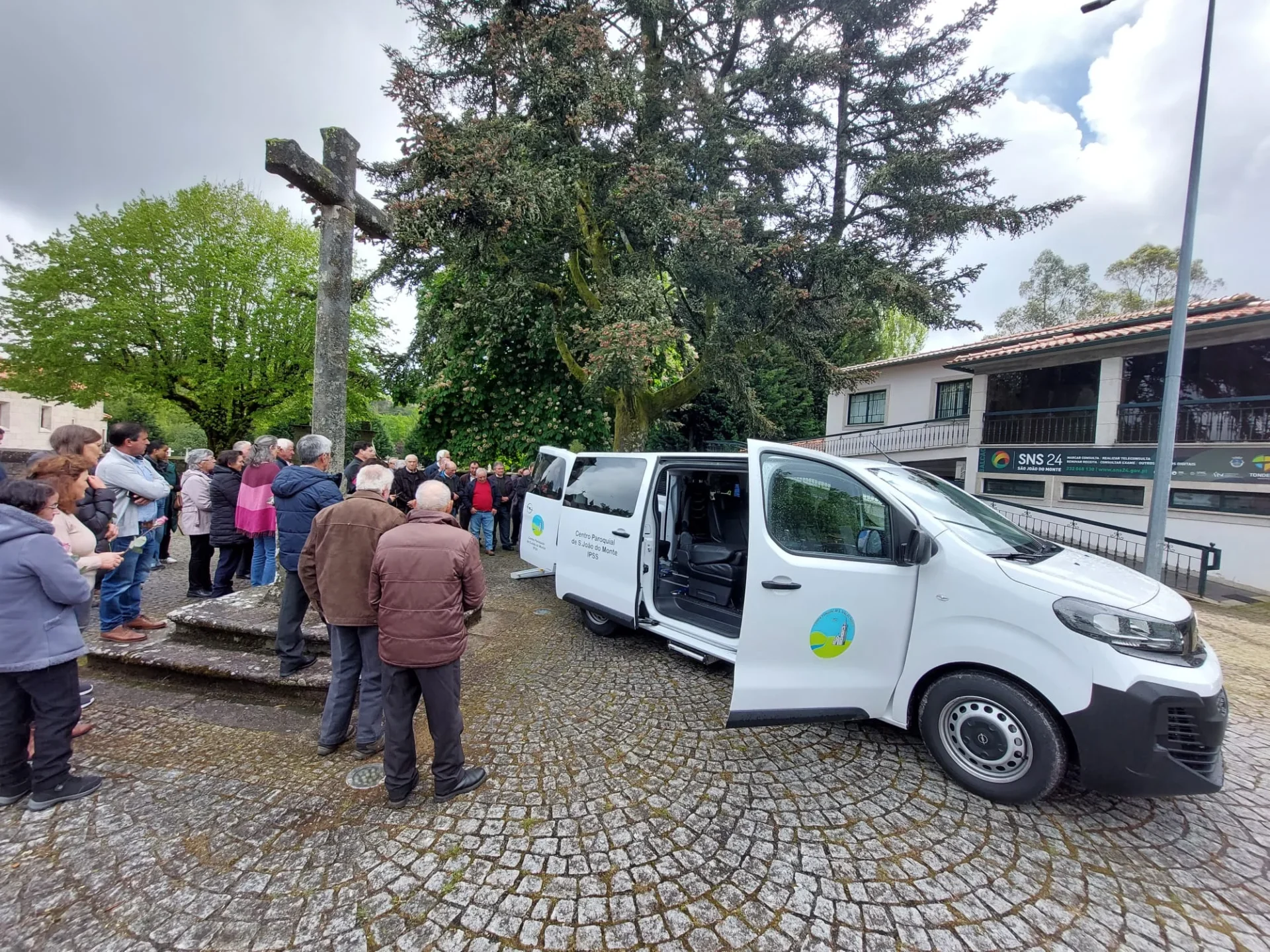 Benção Carrinha São João Do Monte 4