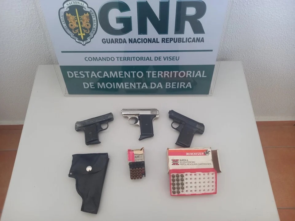 Gnr Viseu Detida Por Posse Ilegal De Armas 1