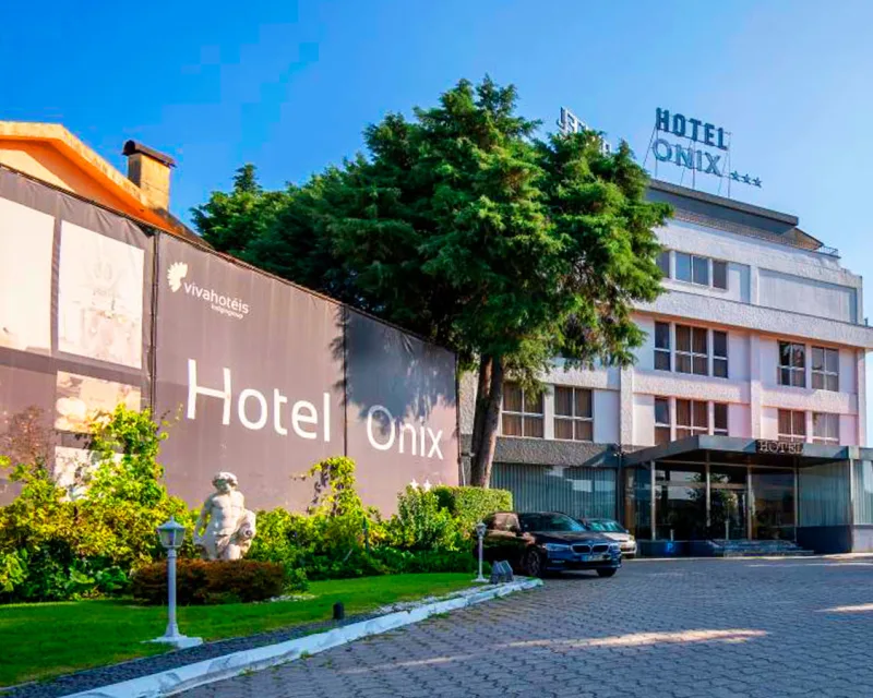 Hotel Onix Viseu Entrada Estacionamento F