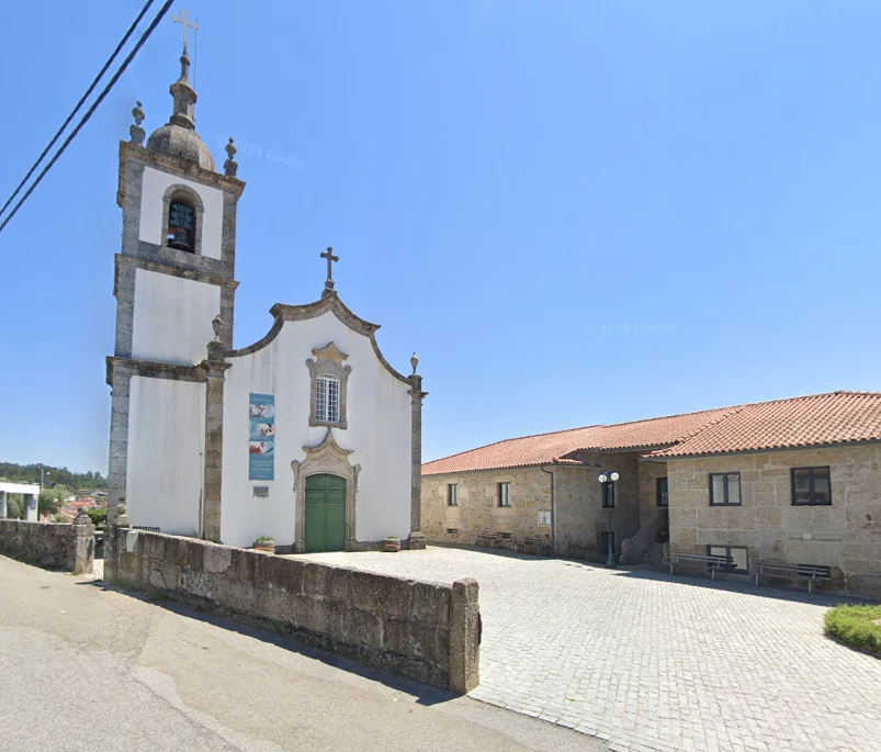 Igreja Matriz De Cepões