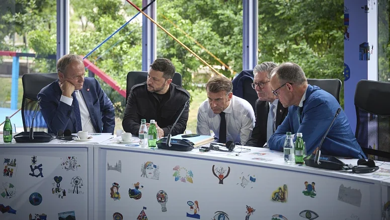 Reunião Em Instambul Com Zelensky