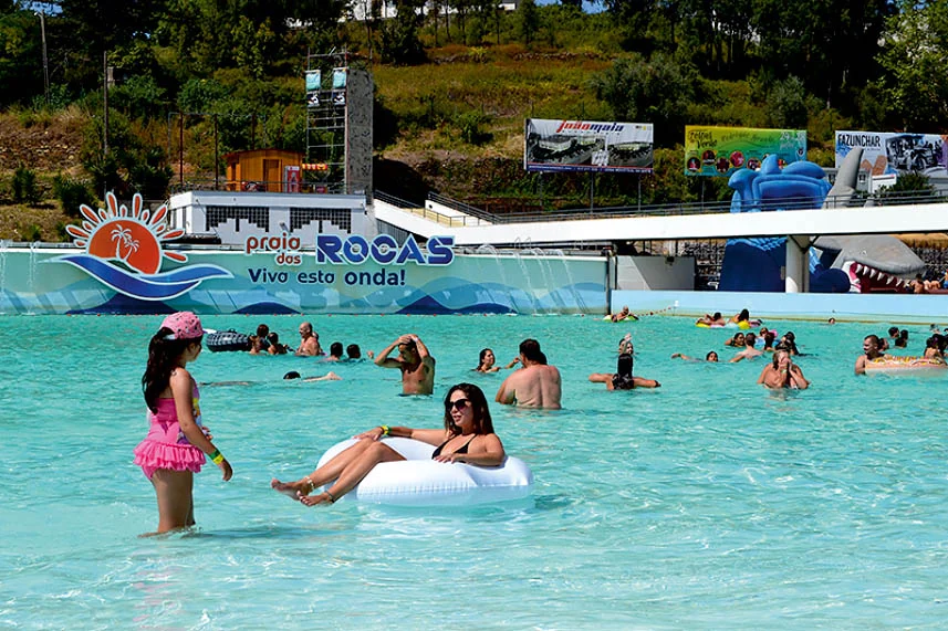 Praia Das Rocas
