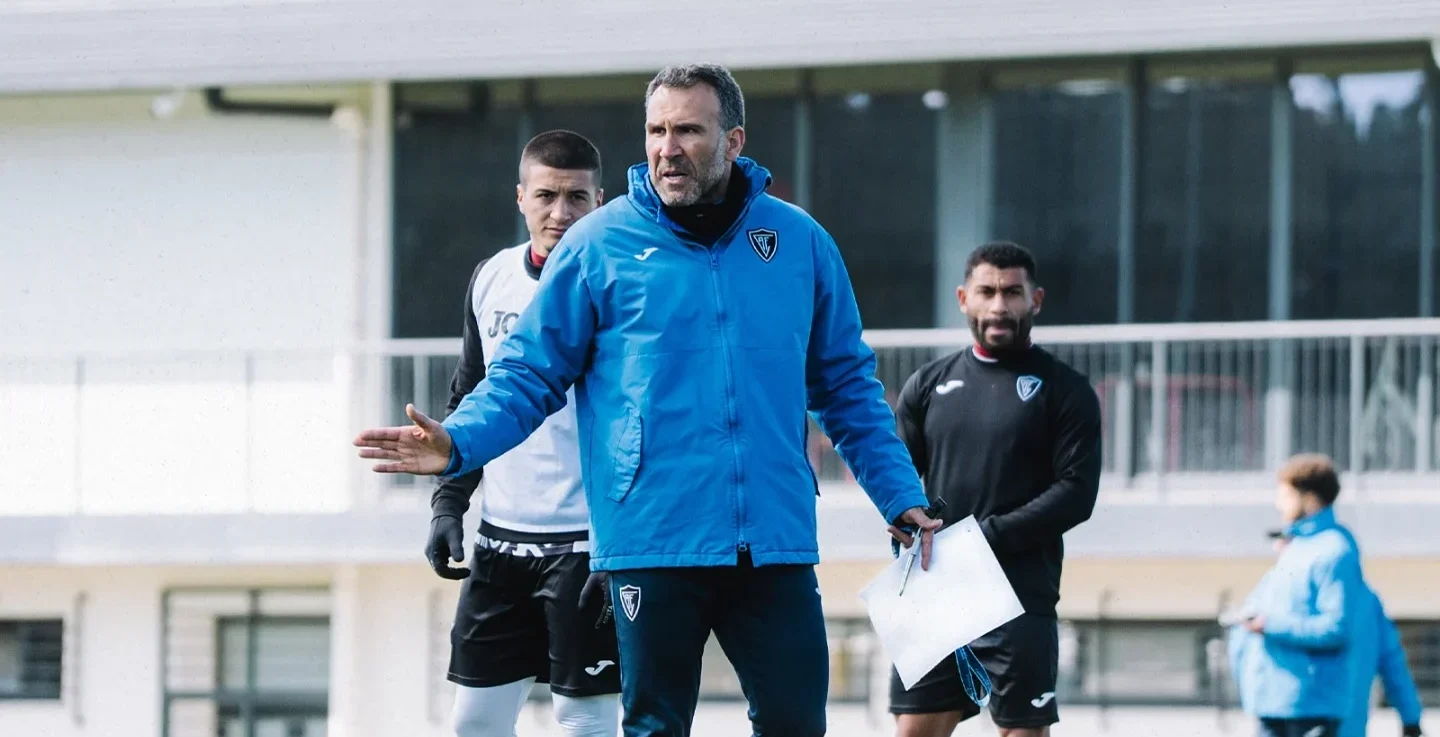 Sérgio Vieiras Foi Suspenso Por 23 Dias Foto Académico