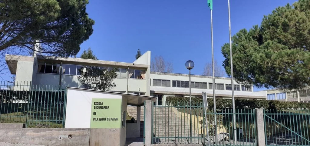 Vila Nova De Paiva Escola