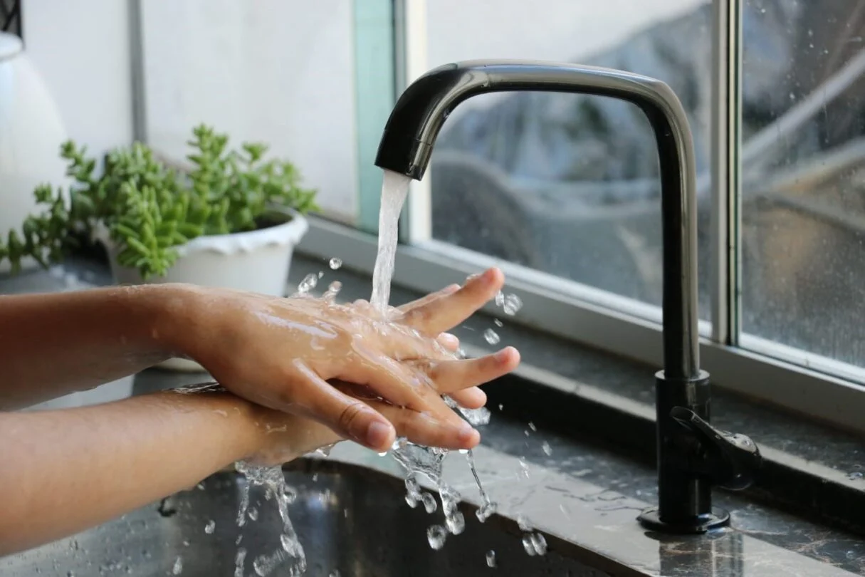 Agua Tratada Saneago 3 A 1215x810 1678367726049