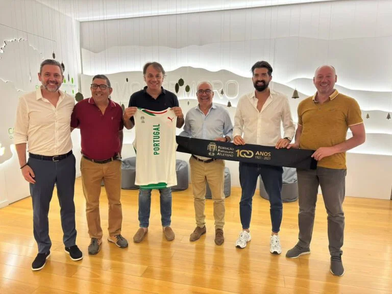 O Presidente Da Federação Portuguesa De Atletismo Domingos Castro Esteve Recentemente Em Castro Daire