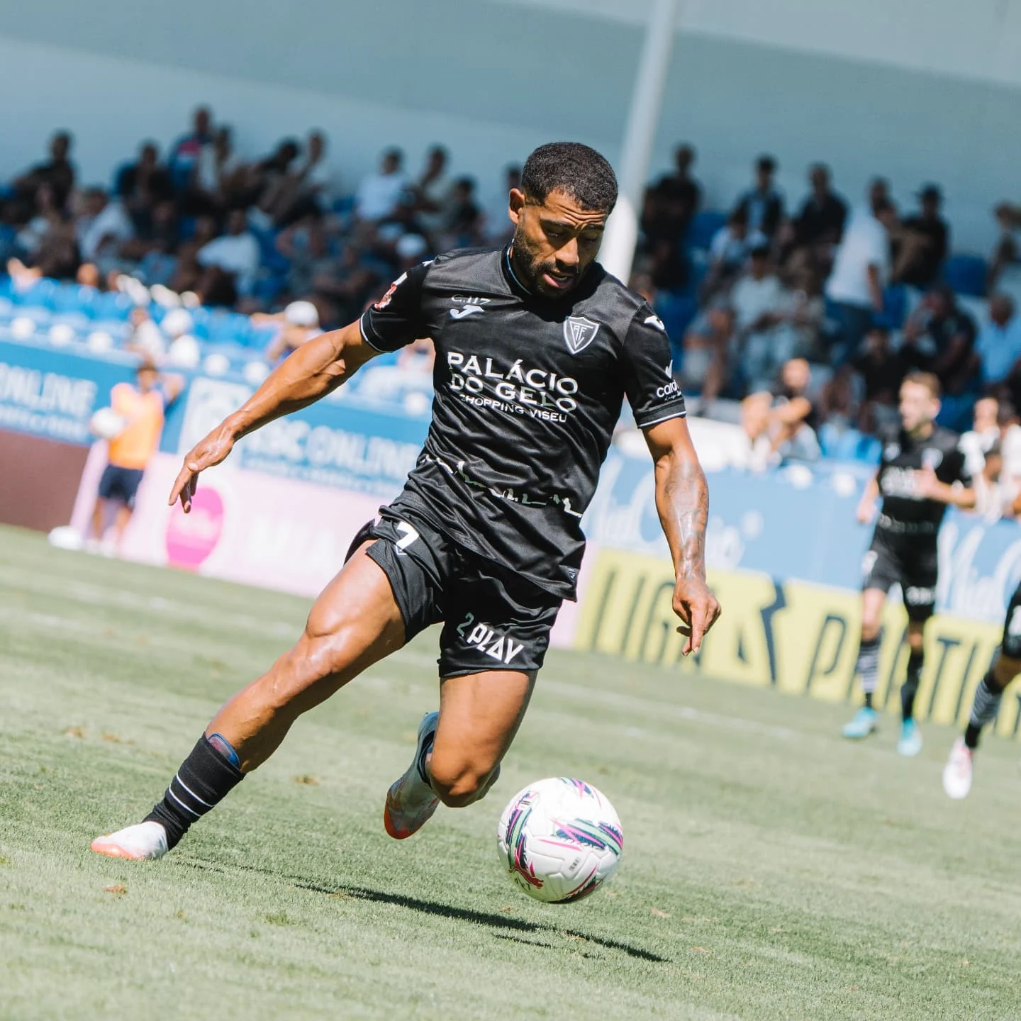 Yuri Araújo Vao Jogar Na Liga Principal Do Japão Foto Académico Arquivo