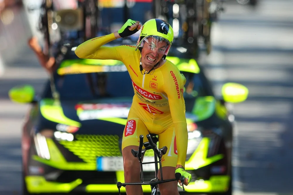 Artem Nyck Bicicleta