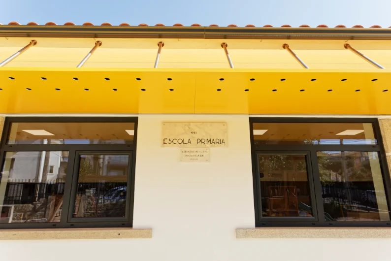 Escola Nogueira De Côta