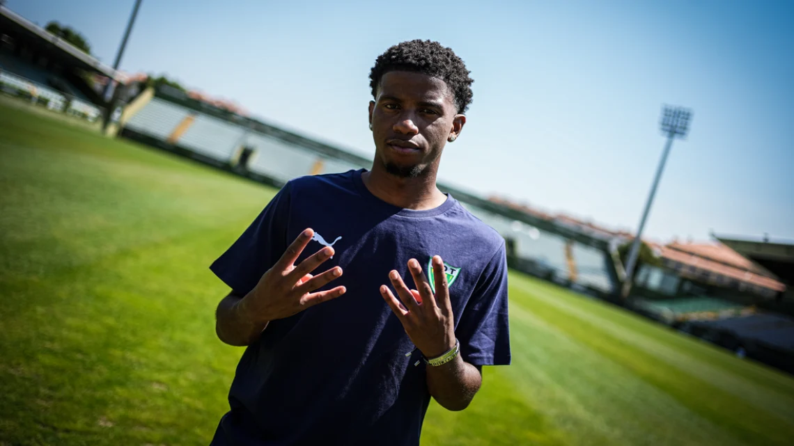 Reforço Tondela Rémy Vita