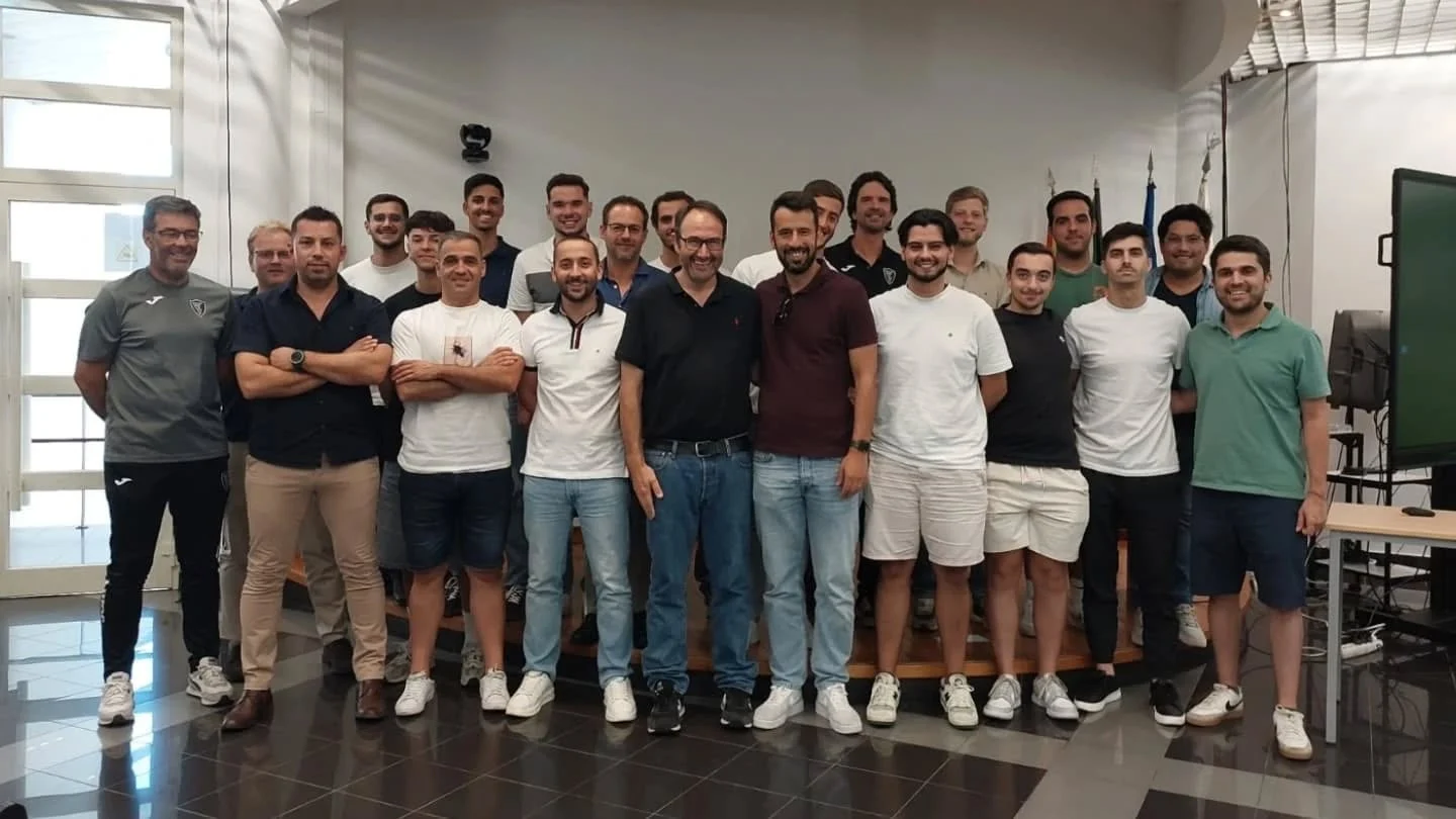 Futebol Jovem Académico Fez A Apresentação Da Formação No Auditório O Iefp 1 Foto Académico