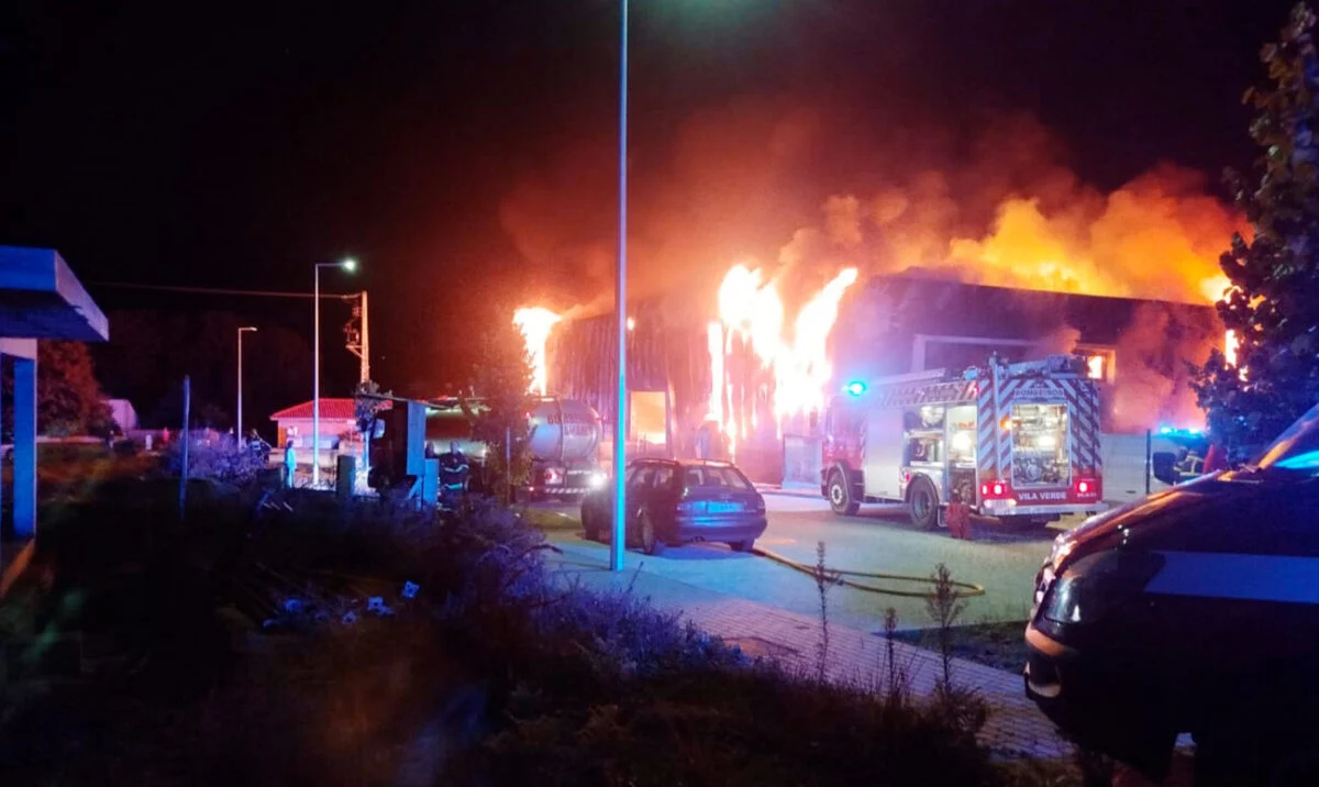 Incendio Amares