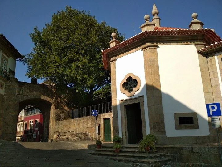 Largo Pintor Gata Nossa Senhora Dos Remédios