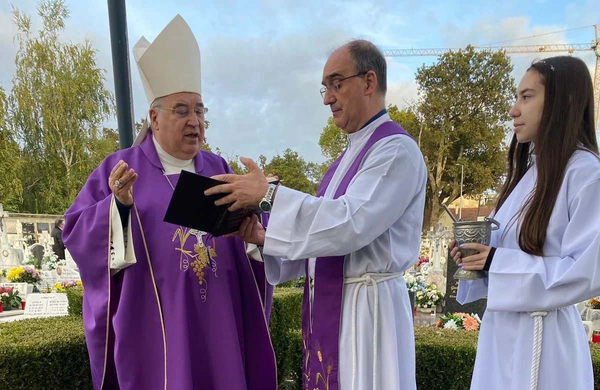 Bispo Finados