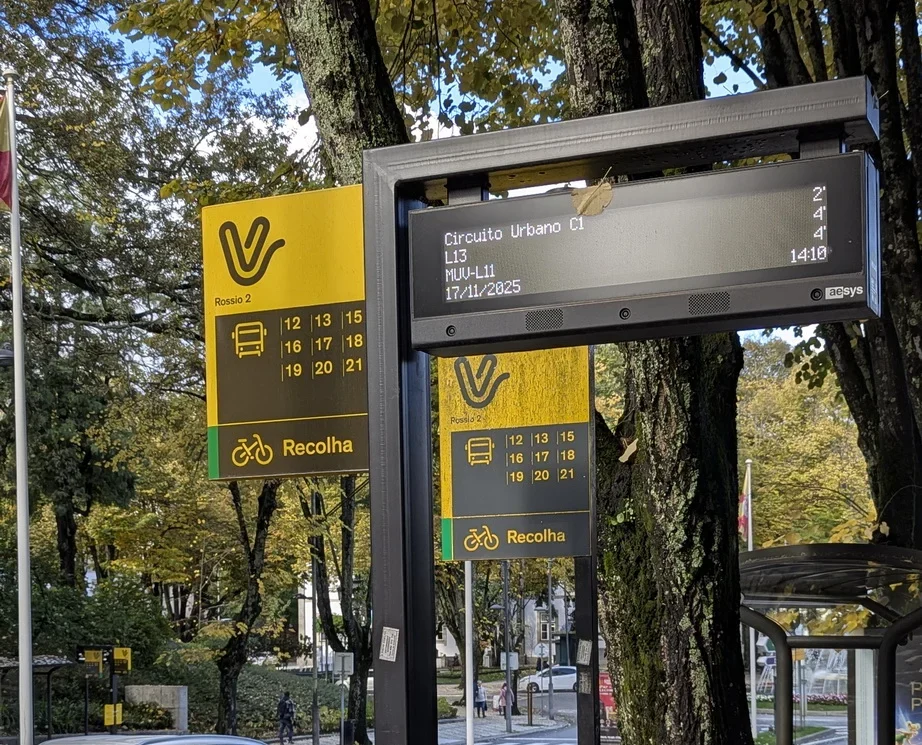 Ecrã Paragem De Autocarro Muv2 Resize