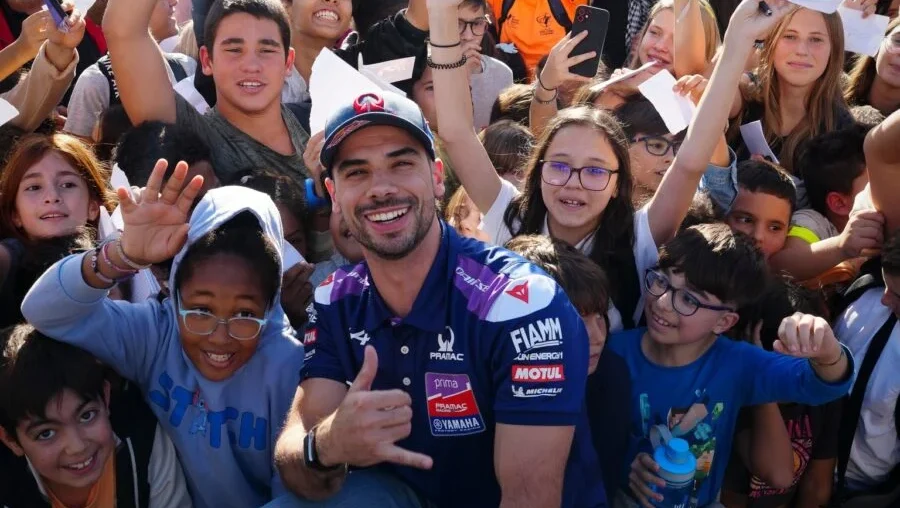 Miguel Oliveira 00