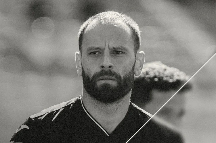 André Almeida 12 25