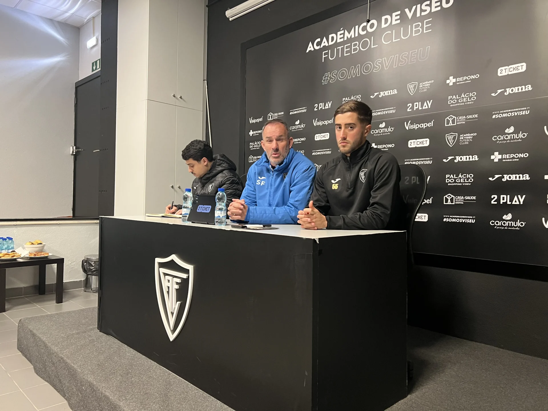 Conferência De Imprensa Do Académico