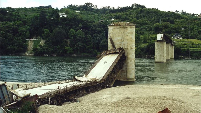 Entre Os Rios