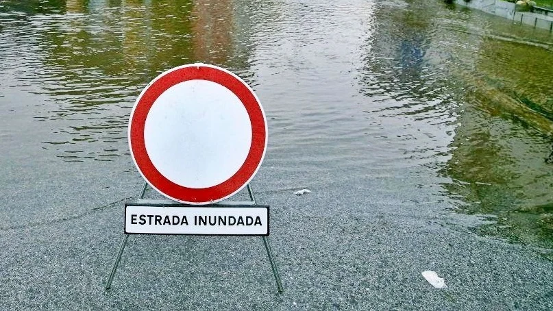 Estrada Inundada