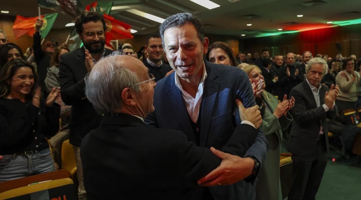 Pm E Marques Mendes