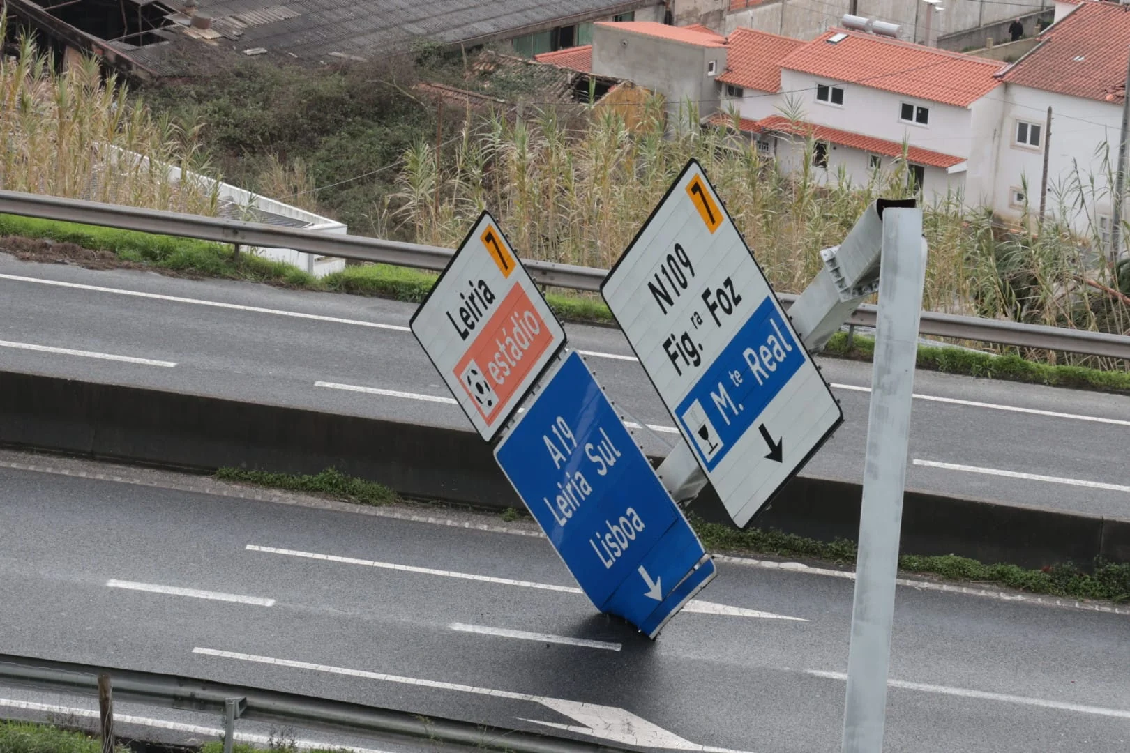 Autoestrada Leiria Portagens Tempestades