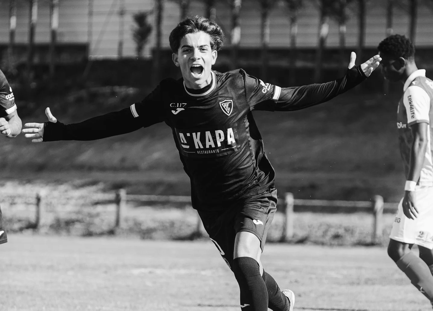 Liga Revela