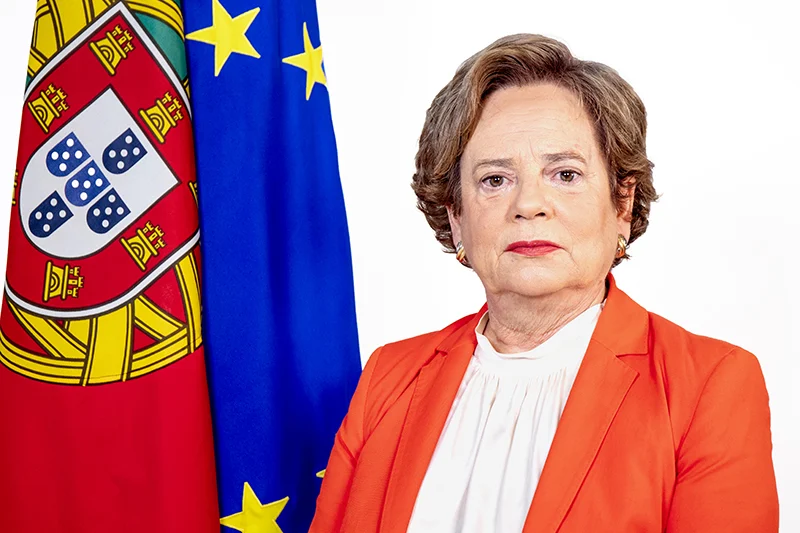 Ministra Adinterna