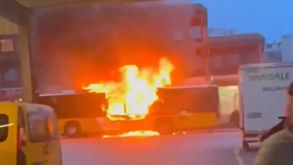 Incendio Autocarro Suica