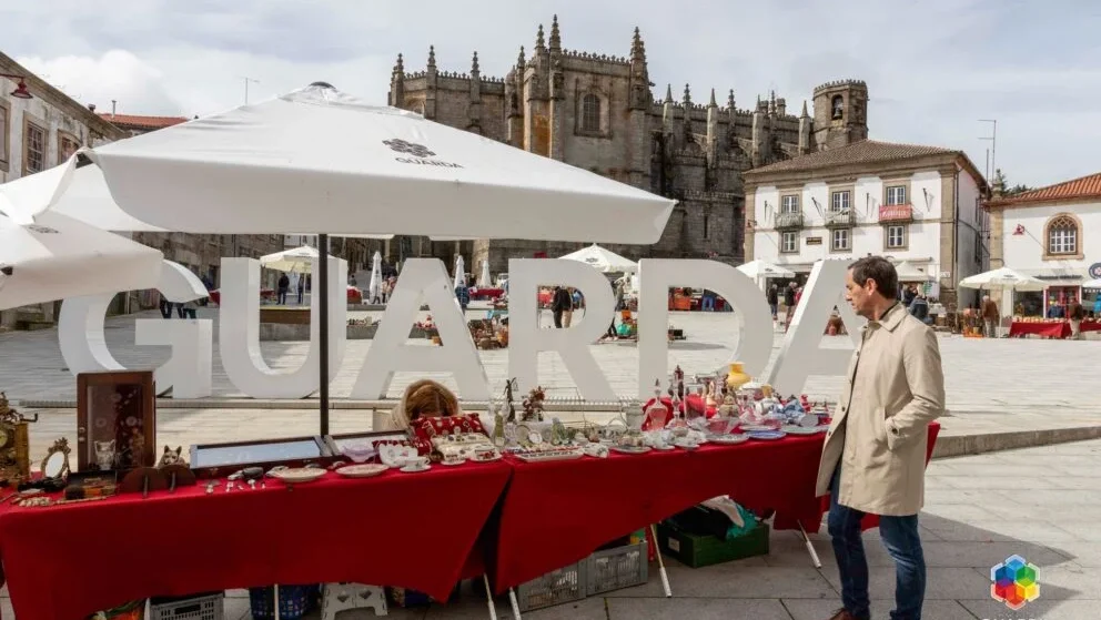 Feira Antiguidades Grd