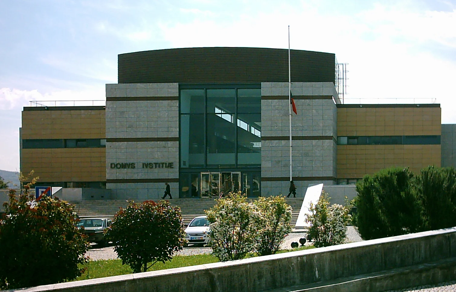 Loures