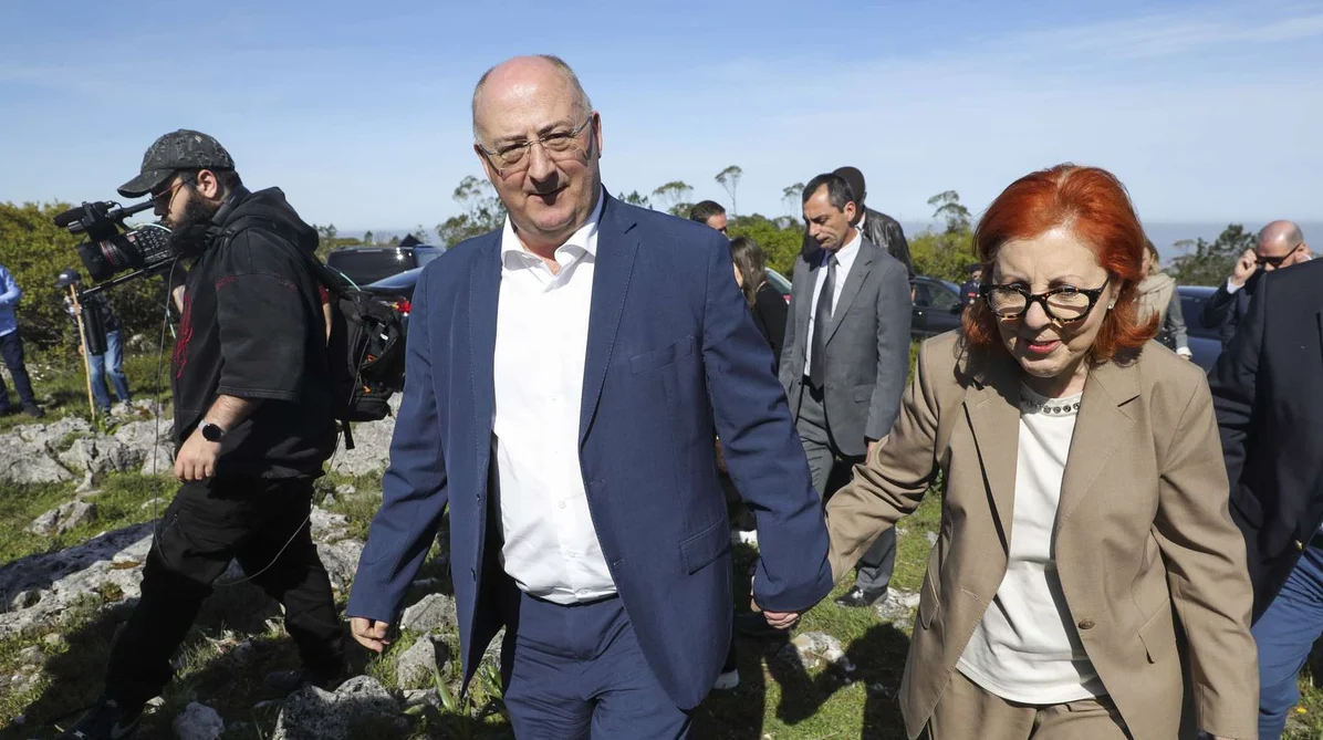 Ministra Do Ambiente E Ministro Da Agricultura