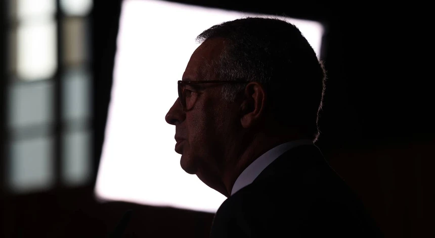 Presidente Da República Foto Escura