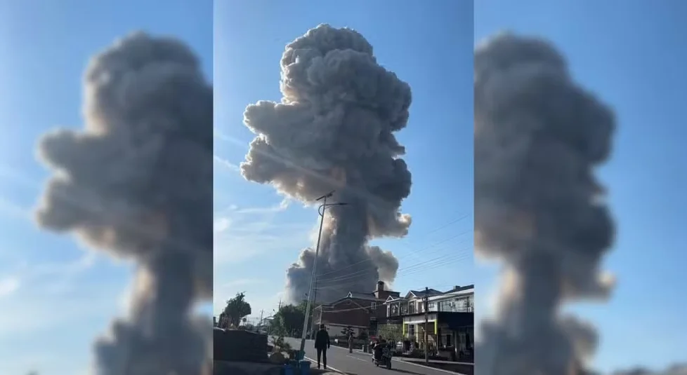 Explosao China 21