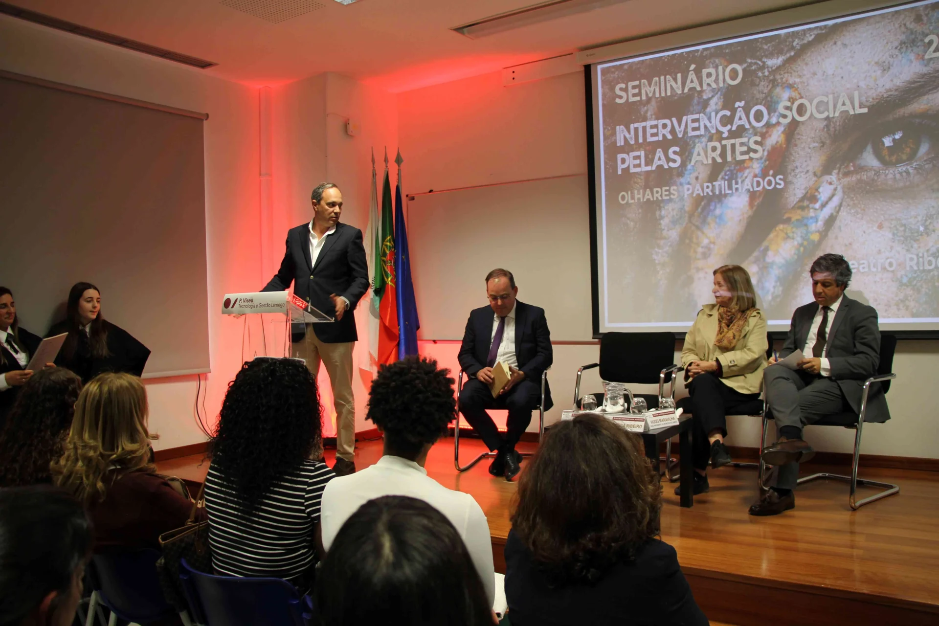 Intervenção Social Pelas Artes