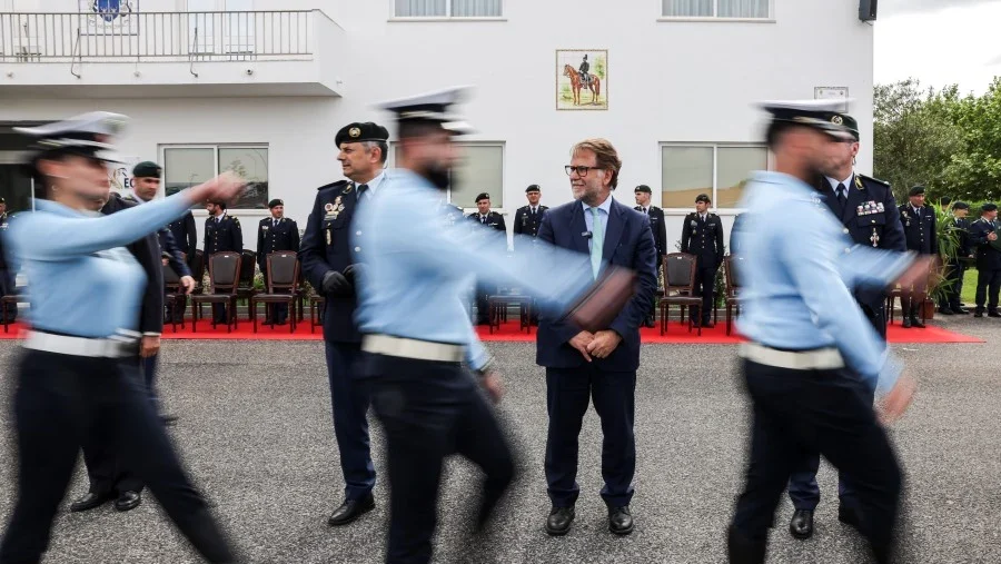 Mai Forças De Segurança