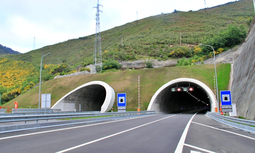 Tunel Do Mar&atilde;o