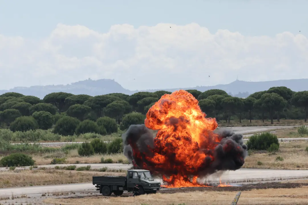 Exercícios Militares Defesa