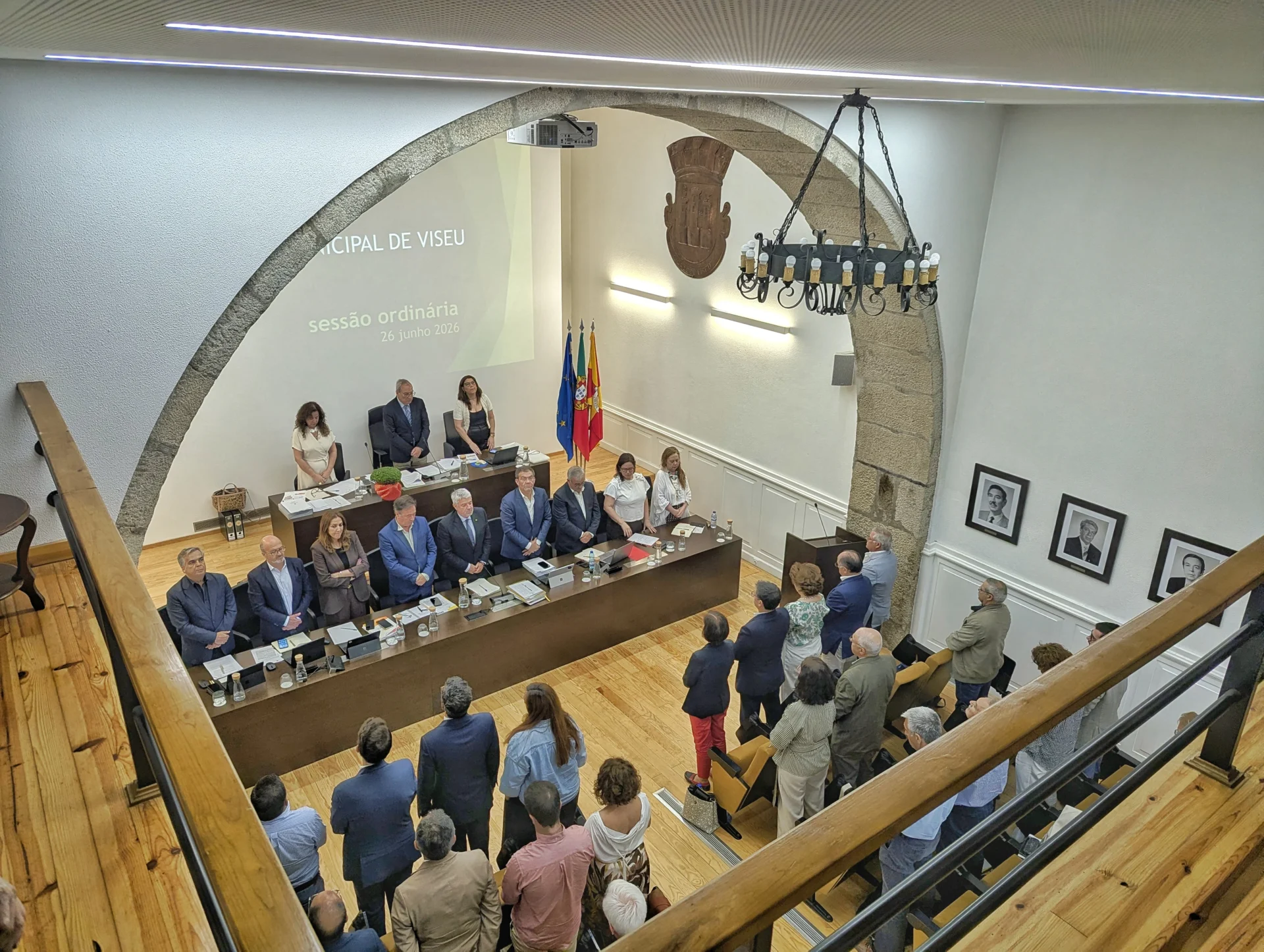 Minuto Sil&ecirc;ncio Assembleia Municipal