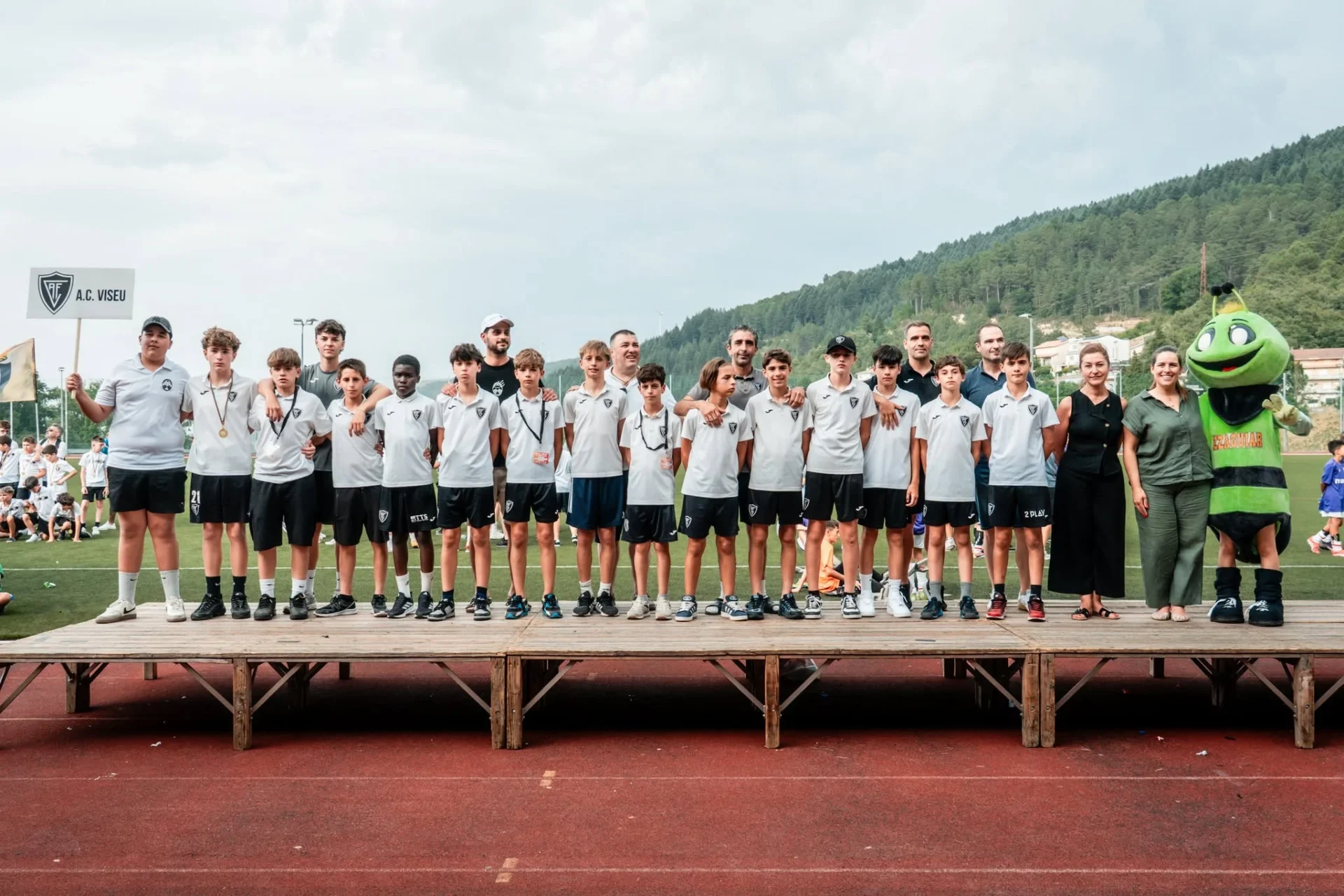 Equipa De Sub 13 Do Académico Vence