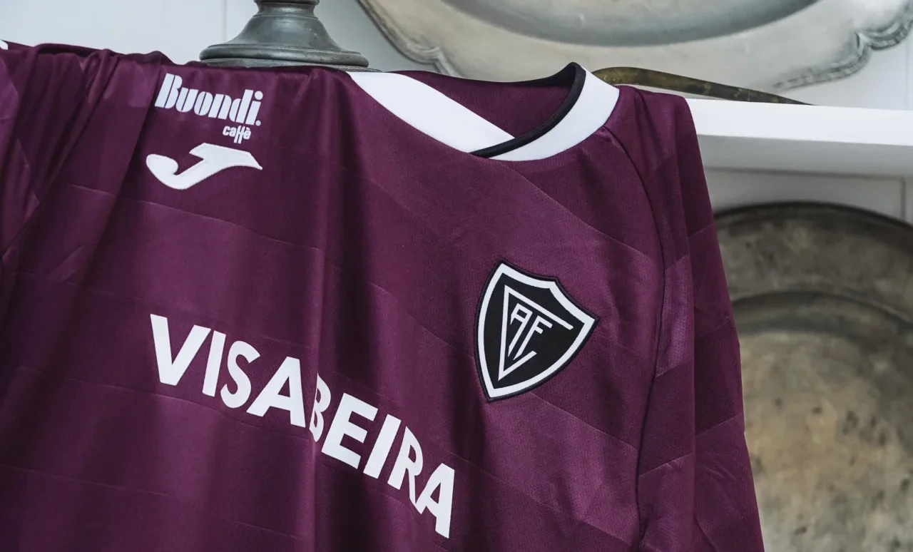 Terceiro Equipamento