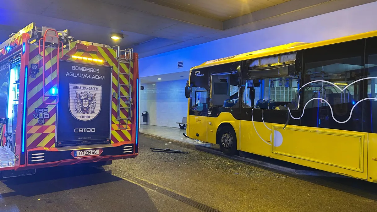 Acidente Autocarro Agualva Cacém