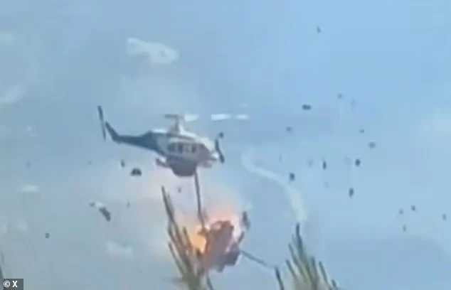 Dois Helicopteros Grecia