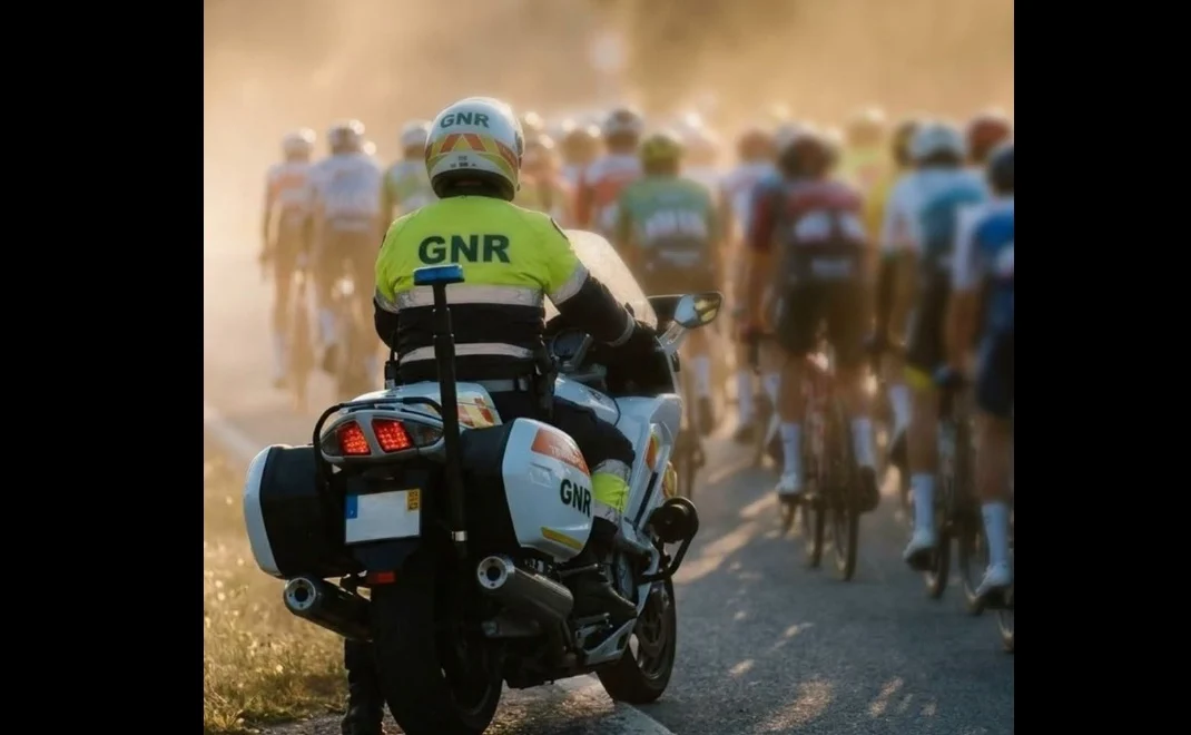 Gnr Volta A Portugal Vieo
