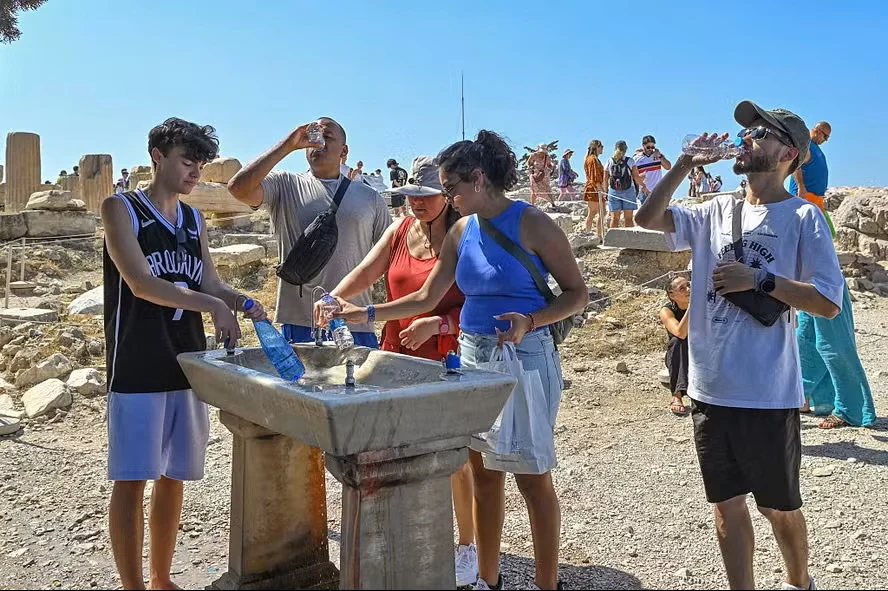 Grécia Calor Intenso